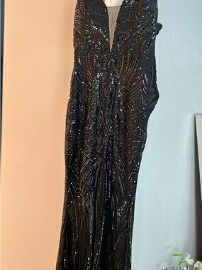 Windsor Kasey Rhinestone Plunge Mermaid Dress Black Size 4